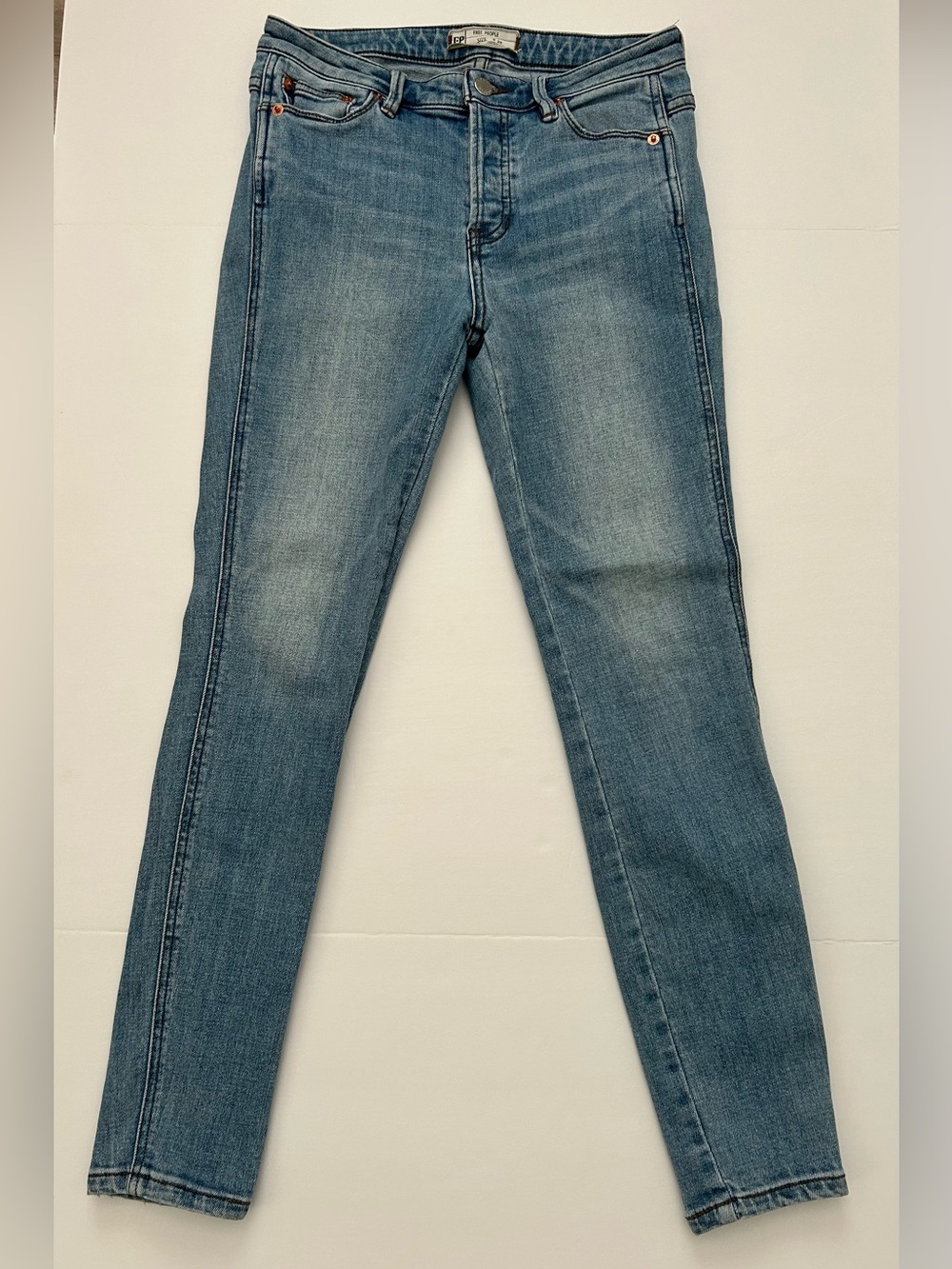 Free People Women's Skinny Jeans in Light Blue Wash Size W 26